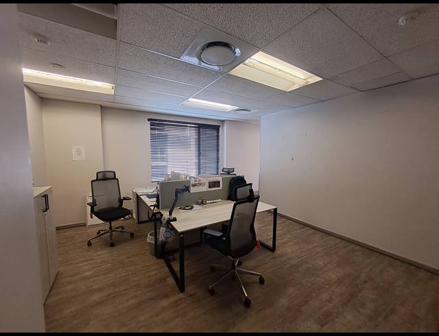 2,521M² OFFICE TO LET IN MELROSE ARCH